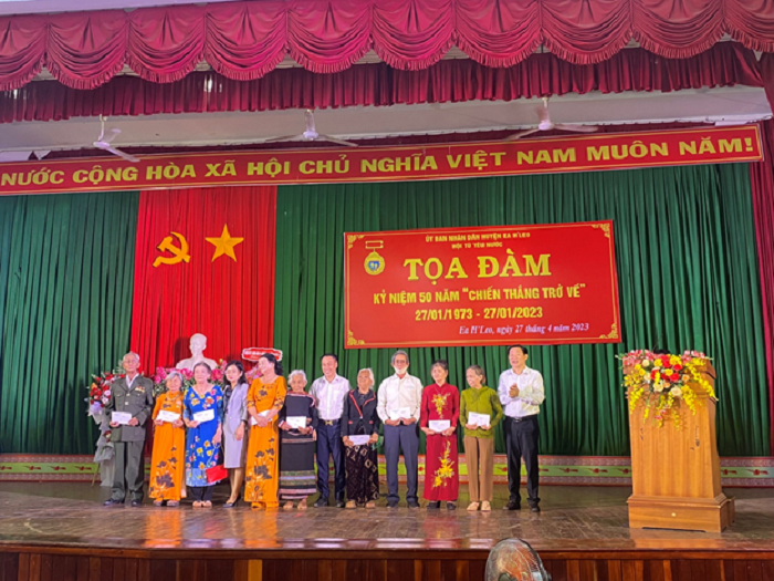 UBND huyện Ea H’Leo toạ đàm kỷ niệm 50 năm “chiến thắng trở về” (27/1/1973-27/1/2023)  